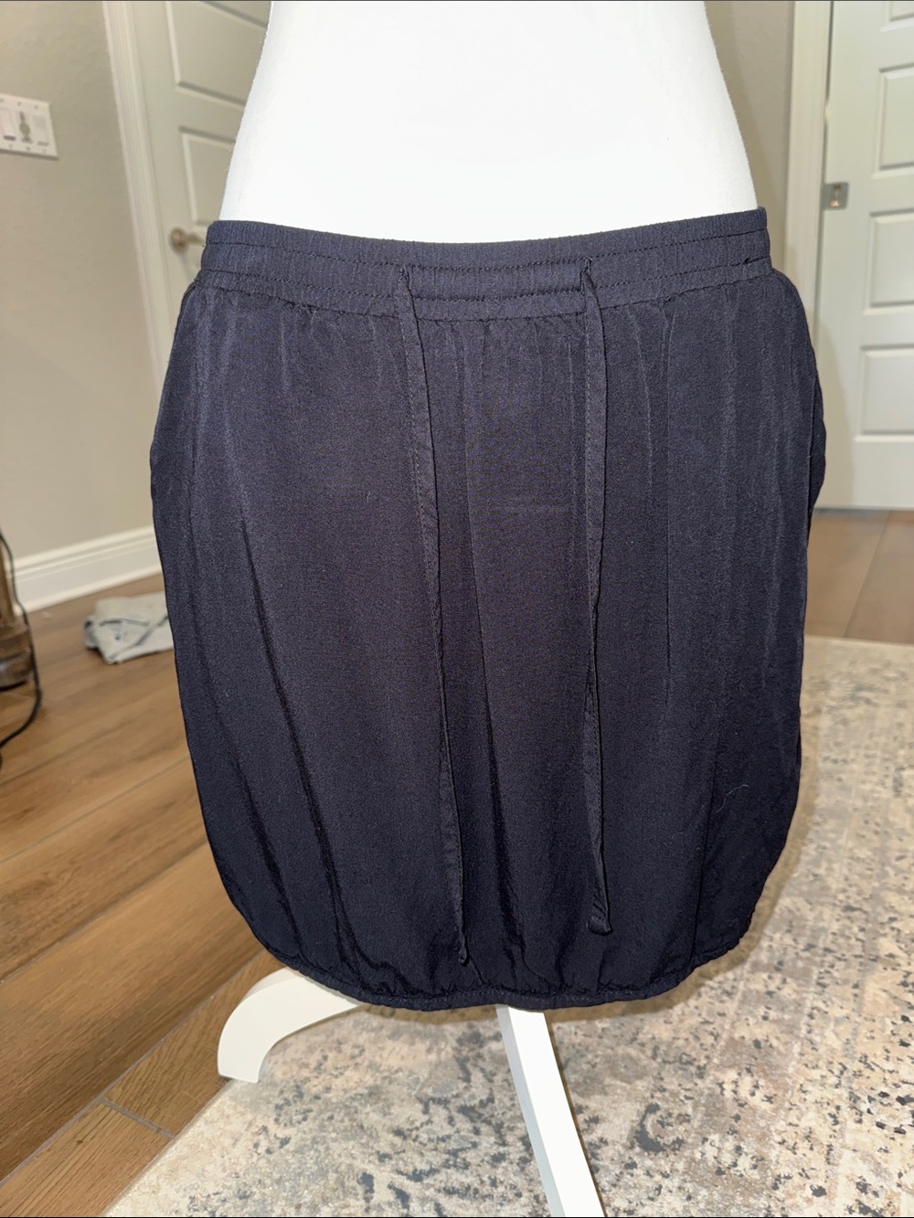 Old Navy Black Bubble Hem Mini Skirt